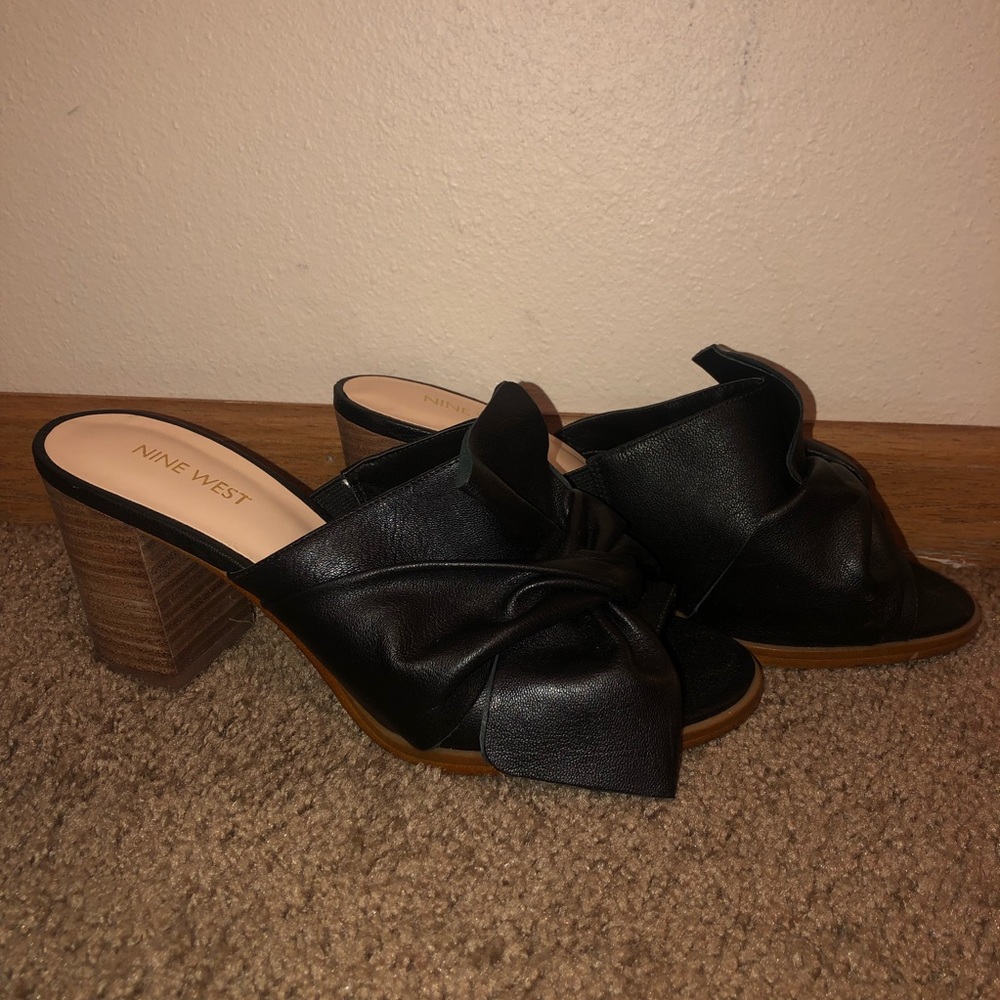 Rare Nine West Platform Wooden Heel - Black - 8.5